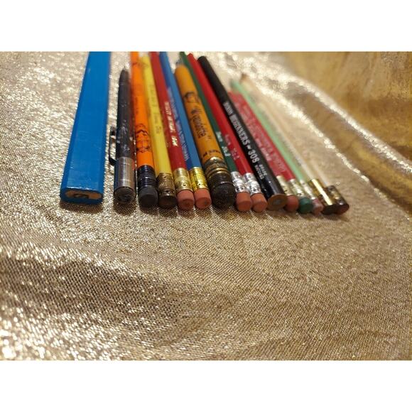 Lot Of 15 Vintage Pencils, Wyandotte, Skilcraft, Garfield, Ads, Dixon, Sears - Picture 2 of 16